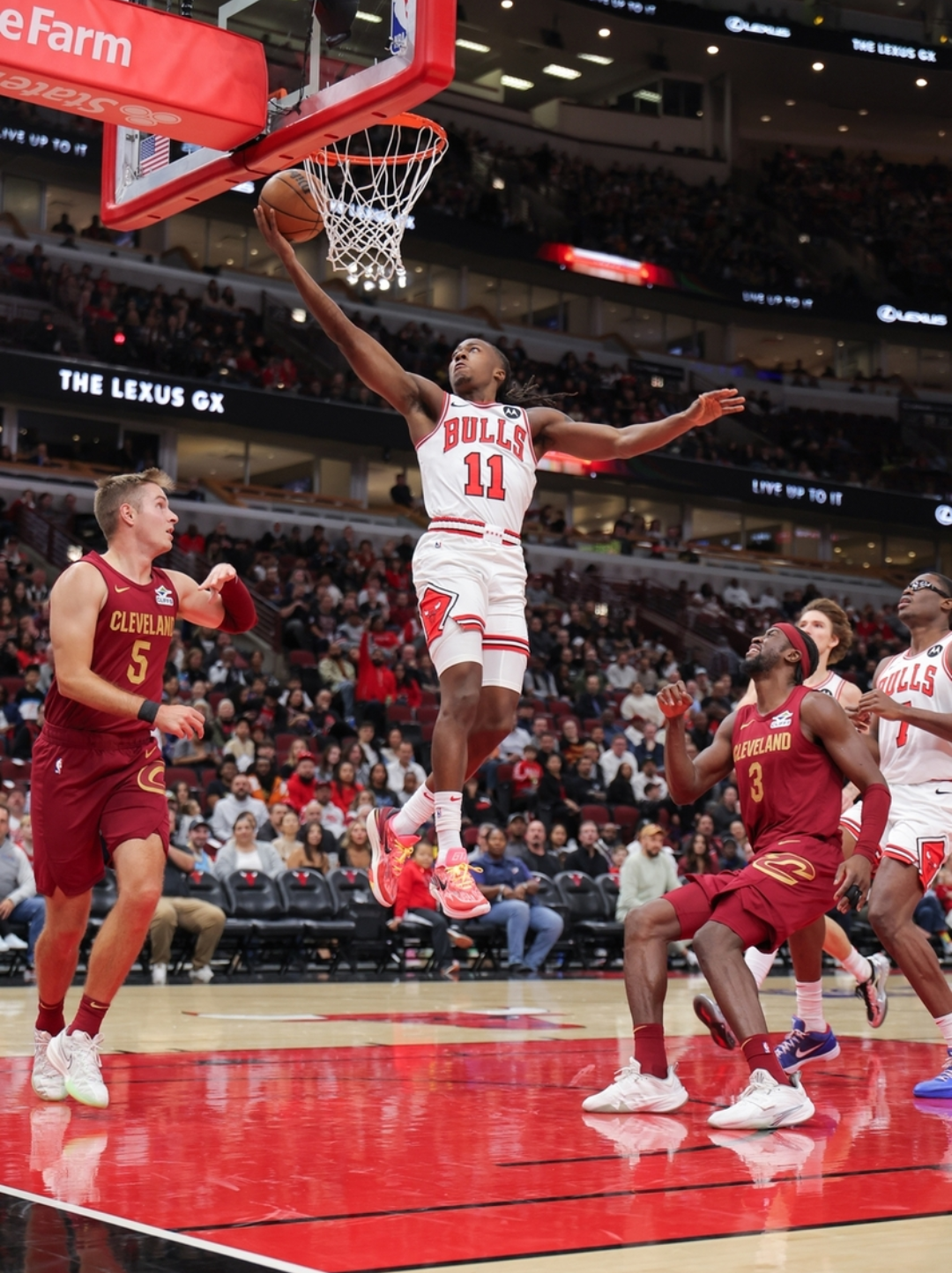 芝加哥公牛迎NBA季后赛关键赛，今夜战术微调，赛场秩序良好，赛程密集仍需轮换的简单介绍-凯时app下载